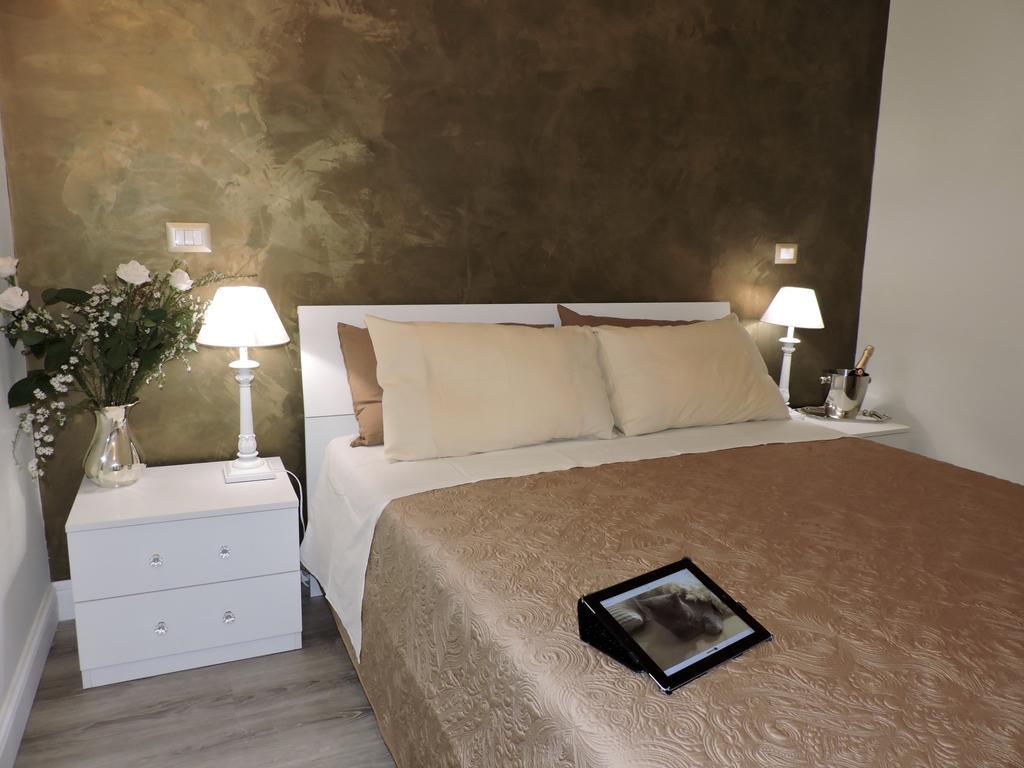 Anfiteatro Suite Roma Exterior foto